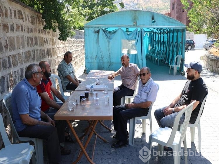 Morgda cenazeleri karıştı
