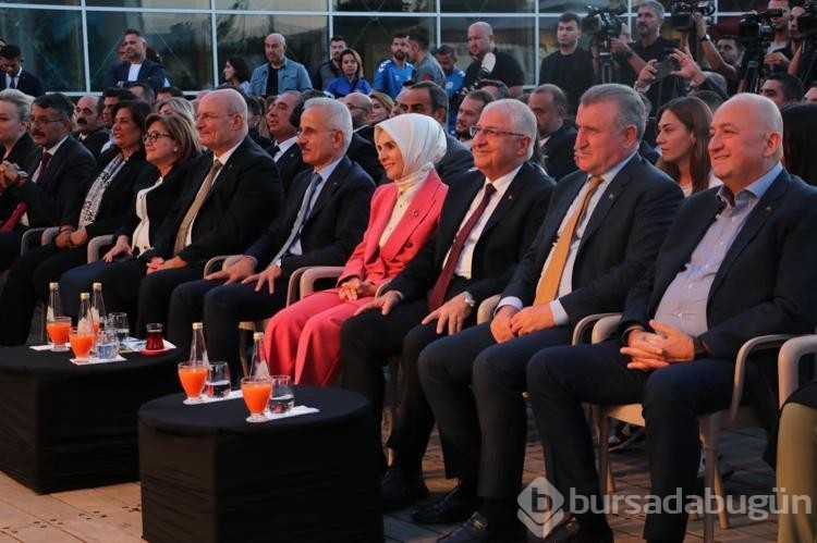 Ankara'da 2'inci 'kristal ayaklar' ödül töreni düzenlendi

