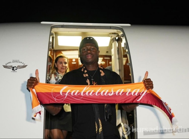 Galatasaray'ın iki efsanesini andı! Singo'nun ilk sözleri dikkat çekti