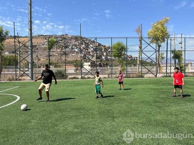 Samet Hoca, dezavantajlı çocuklara umut oluyor