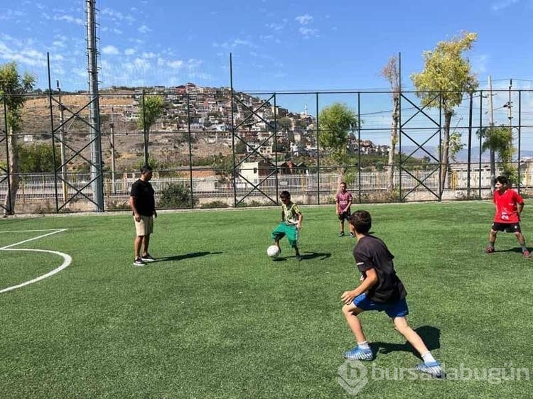 Samet Hoca, dezavantajlı çocuklara umut oluyor