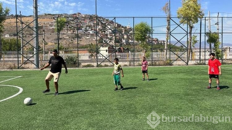 Samet Hoca, dezavantajlı çocuklara umut oluyor