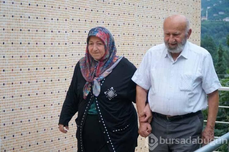Bakan Göktaş'ın ziyaret ettiği 63 yıllık evli çiftin mutluluk sırrı hoşgörü
