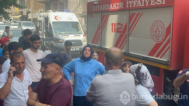 41 kızı erken yaşta evlilikten kurtarıp mücadelesiyle belgesele konu olan 'Muhtar Ana' üniversiteli oldu
