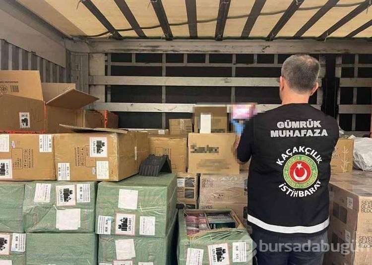 Kapıkule ve Hamzabeyli'de kaçak eşya ele geçirildi
