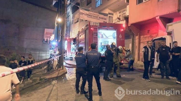 Beyoğlu'nda yangın çıkan dairedeki tüp patladı!