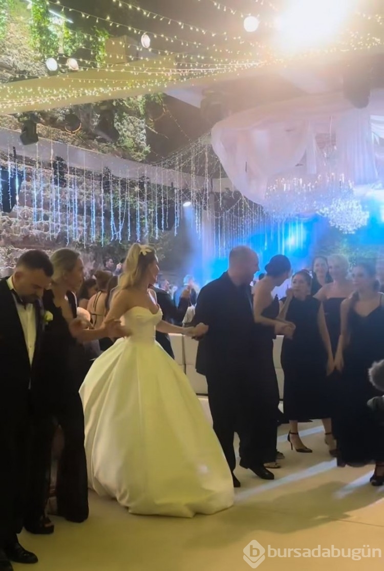 Eda Erol ve Ekrem Karaçayır evlendi!