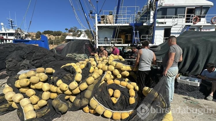 Çanakkale'de balıkçılar av sezonu öncesi son hazırlıklarını yapıyor
