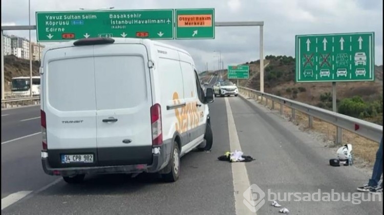 Başakşehir'de hafif ticari araç ile motosiklet çarpıştı: 2 yaralı