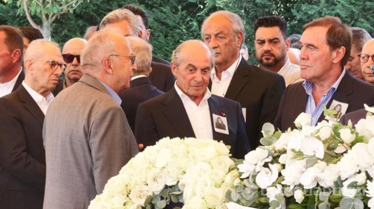 Miami'de hayatını kaybeden Defne Akçakayalıoğlu son yolculuğuna uğurlandı

