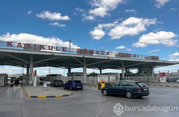Edirne'de gurbetçi yoğunluğu! Milyonlarca kişi geçiş yaptı
