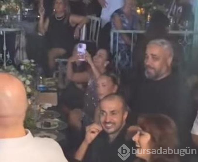 Haziran'da boşanmışlardı! Ezgi Mola ve Mustafa Aksakallı beraber görüntülendi!