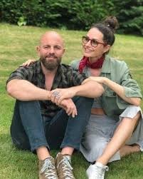 Ece Erken'den şaşırtan iddia! Yasemin Özilhan ve İzzet Özilhan boşanıyor mu?