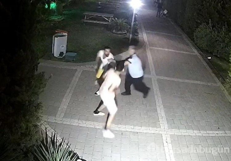 Oğluyla kavga eden çocuğu darbetti; o anlar kamerada