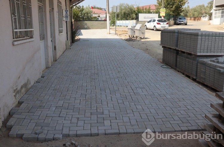 Nazilli Belediyesi Dallıca'da kaldırımları yeniliyor