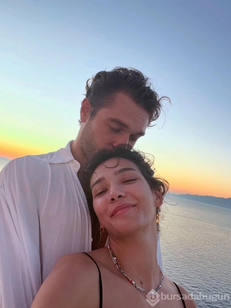 Aybüke Pusat ve Furkan Andıç'tan aşk dolu pozlar