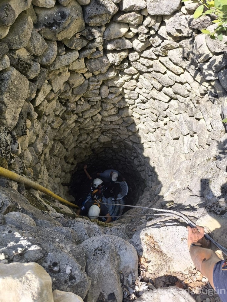 7 metre derinliğindeki kuyuya düşen kadın kurtarıldı