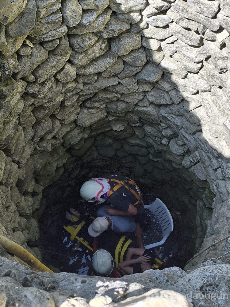 7 metre derinliğindeki kuyuya düşen kadın kurtarıldı