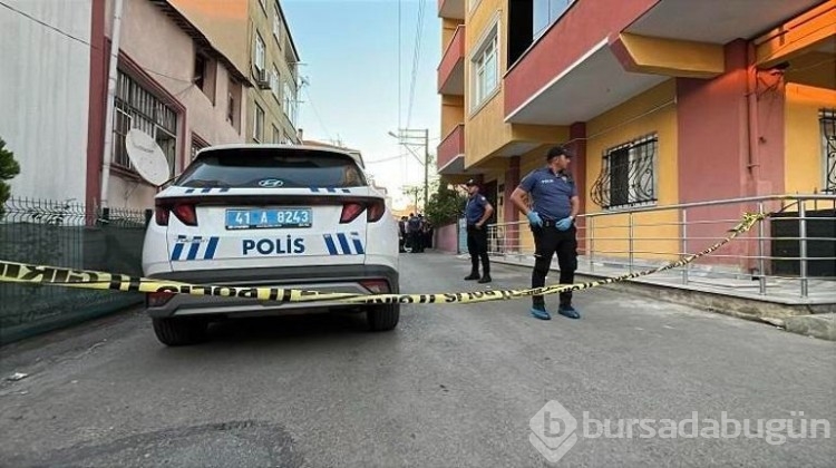 Kötü koku gelen evde anne- kız ölü bulundu