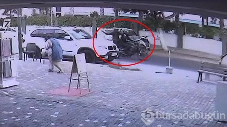 Silahlı saldırıda 1'i turist, 3 kişi yaralandı