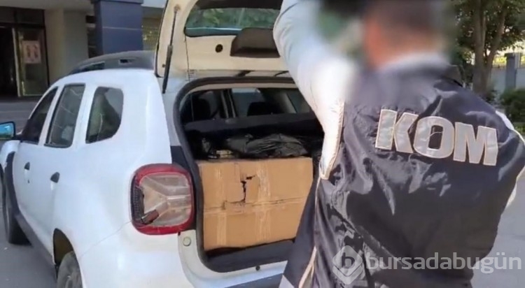 Cips kolisinden binlerce paket kaçak sigara çıktı
