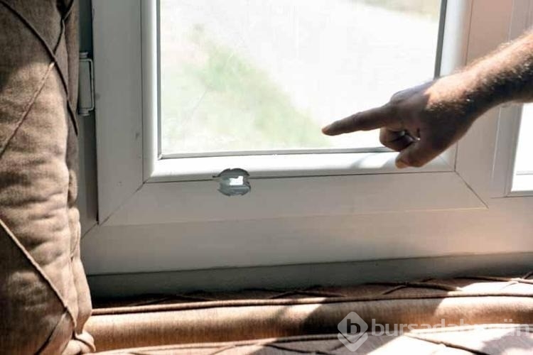 Çocuklar okula hazırlanırken eve silahlı saldırı düzenlendi