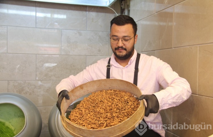 Antep fıstıklı badem şekerine ilgi büyük