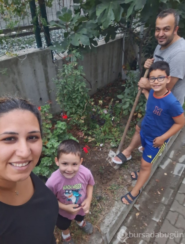 Minikler, gelecekleri için ağaç dikti