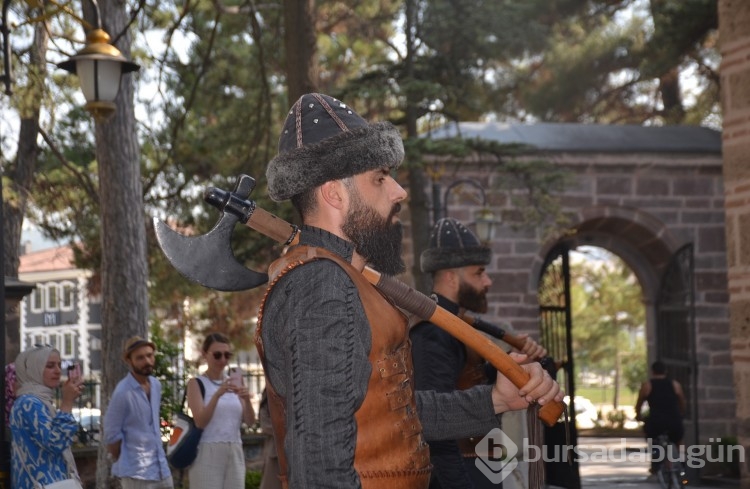 Bu ilçenin nüfusu bir günde yüzde 2500 artıyor