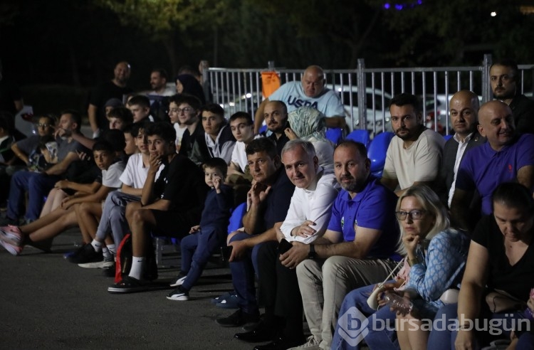 Sokak basketbolunda kupalar sahiplerini buldu
