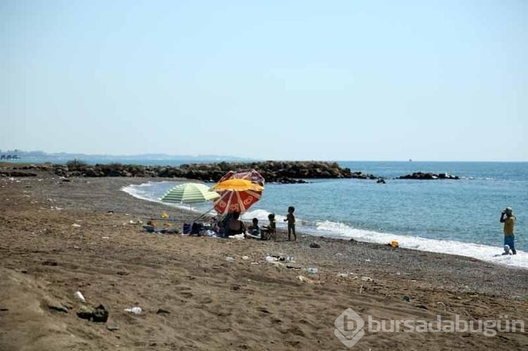 Kumköy sahilinde yine 'çöp manzarası'