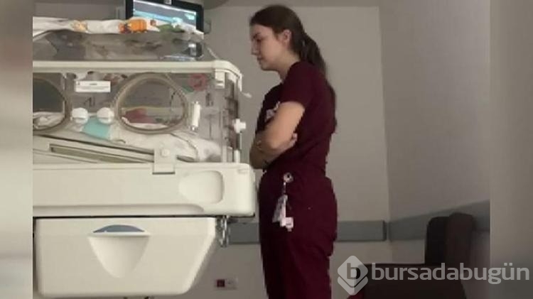 Pediatri doktorunun kuvöz başındaki nöbeti sosyal medyada ilgi gördü