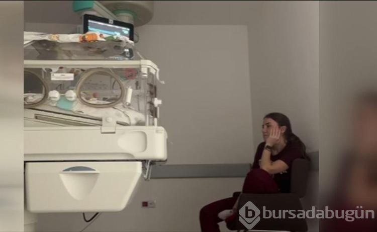 Pediatri doktorunun kuvöz başındaki nöbeti sosyal medyada ilgi gördü