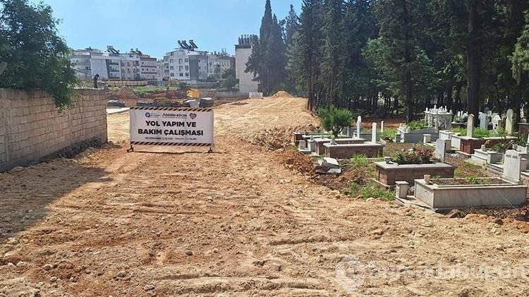 Selanik göçmenlerinin mezarları, yol olmayacak