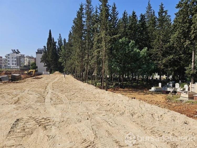 Selanik göçmenlerinin mezarları, yol olmayacak