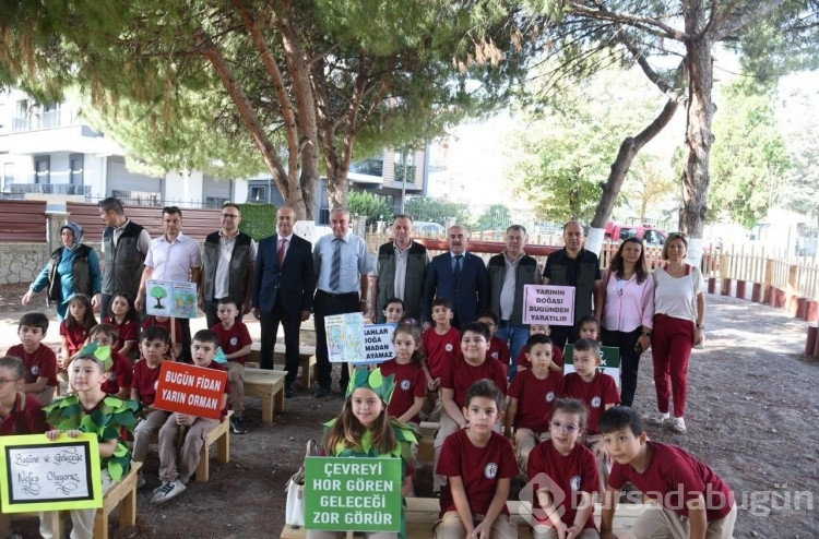 ''Her Çocuk Bir Fidan'' etkinliği için öğrenciler fidan dikti