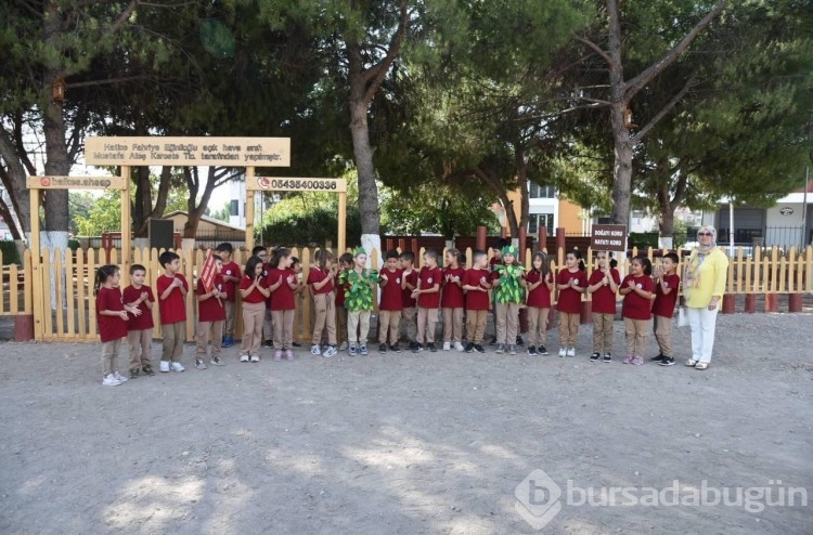 ''Her Çocuk Bir Fidan'' etkinliği için öğrenciler fidan dikti