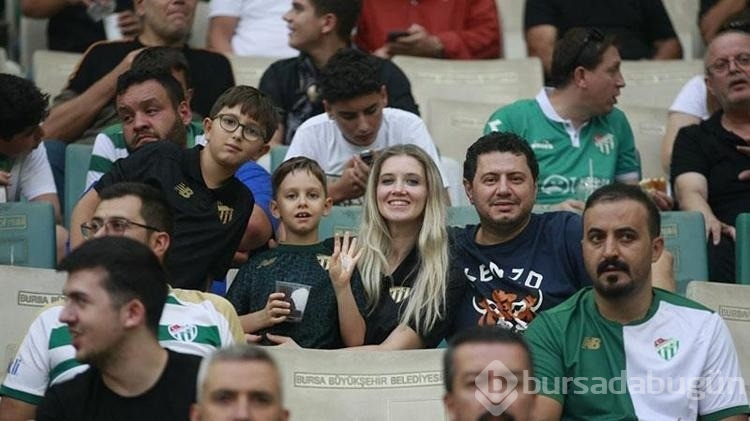 Kapalı gişe Bursaspor maçlarında, taraftarın büyük bölümü ailelerden oluşuyor