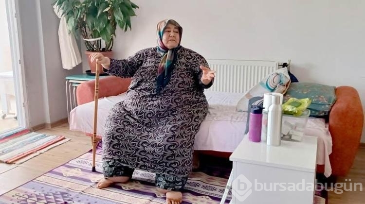 3 yıldır evden çıkamayan fil hastası kadının tekerlekli sandalye sevinci