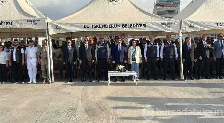 Hatay'da balıkçılar "vira bismillah" diyerek mavi sulara açıldı