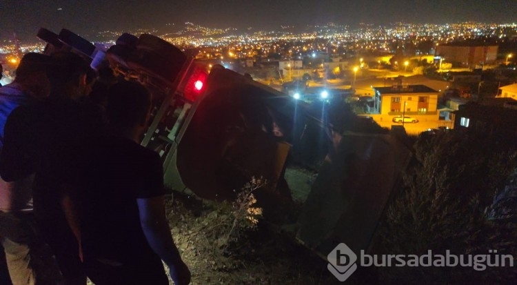Freni patladı devrildi, sürücü kayıplara karıştı