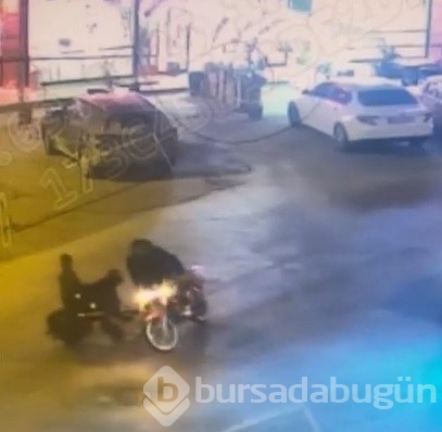 Ehliyetsiz sürücü engelli vatandaşa çarpıp kaçtı