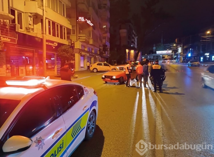 Bursa'da drift yapan araç ile motosiklet çarpıştı