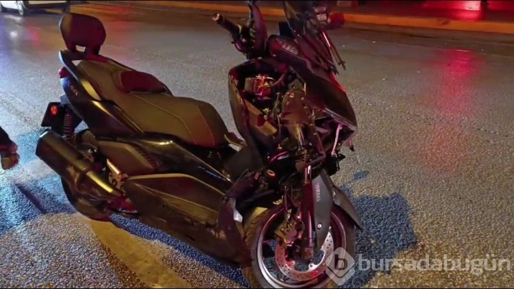 Bursa'da drift yapan araç ile motosiklet çarpıştı
