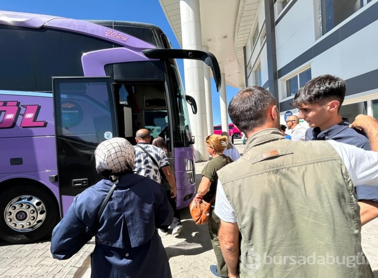 Üniversite sezonu açıldı, otogarlarda yoğunluk başladı