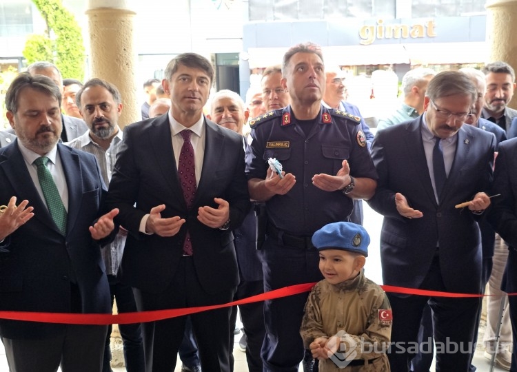 Şehitlerin hüzünlendiren hatıraları sergide yerini aldı