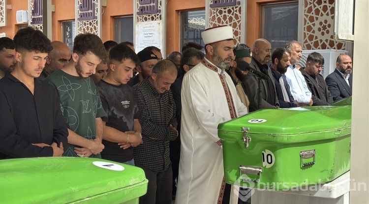 Çakmak gazı ikizleri ayırdı