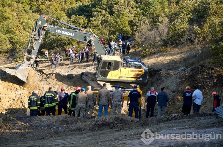 Göçük altında kalan çiftçilerin cansız bedenlerine ulaşıldı