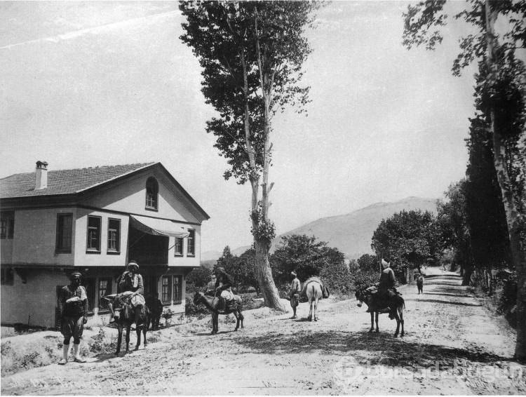 Arşivden Çıkan Kareler: İşte Bursa'nın Unutulmaz Eski Fotoğrafları