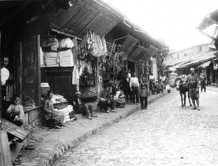 Arşivden Çıkan Kareler: İşte Bursa'nın Unutulmaz Eski Fotoğrafları